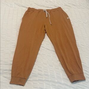 Vuori Tan Jogger Pants